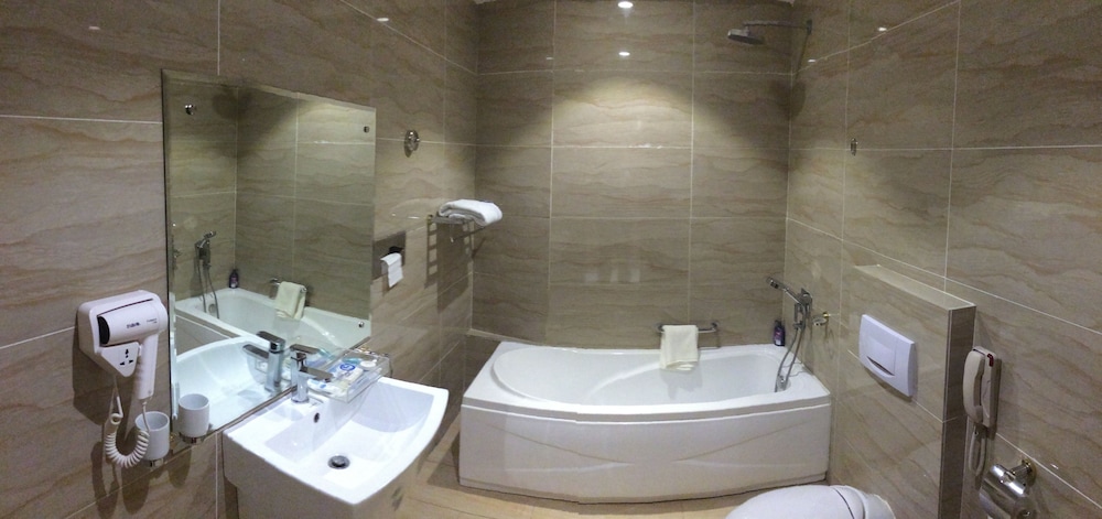 Sun Beach Hotel 50/50