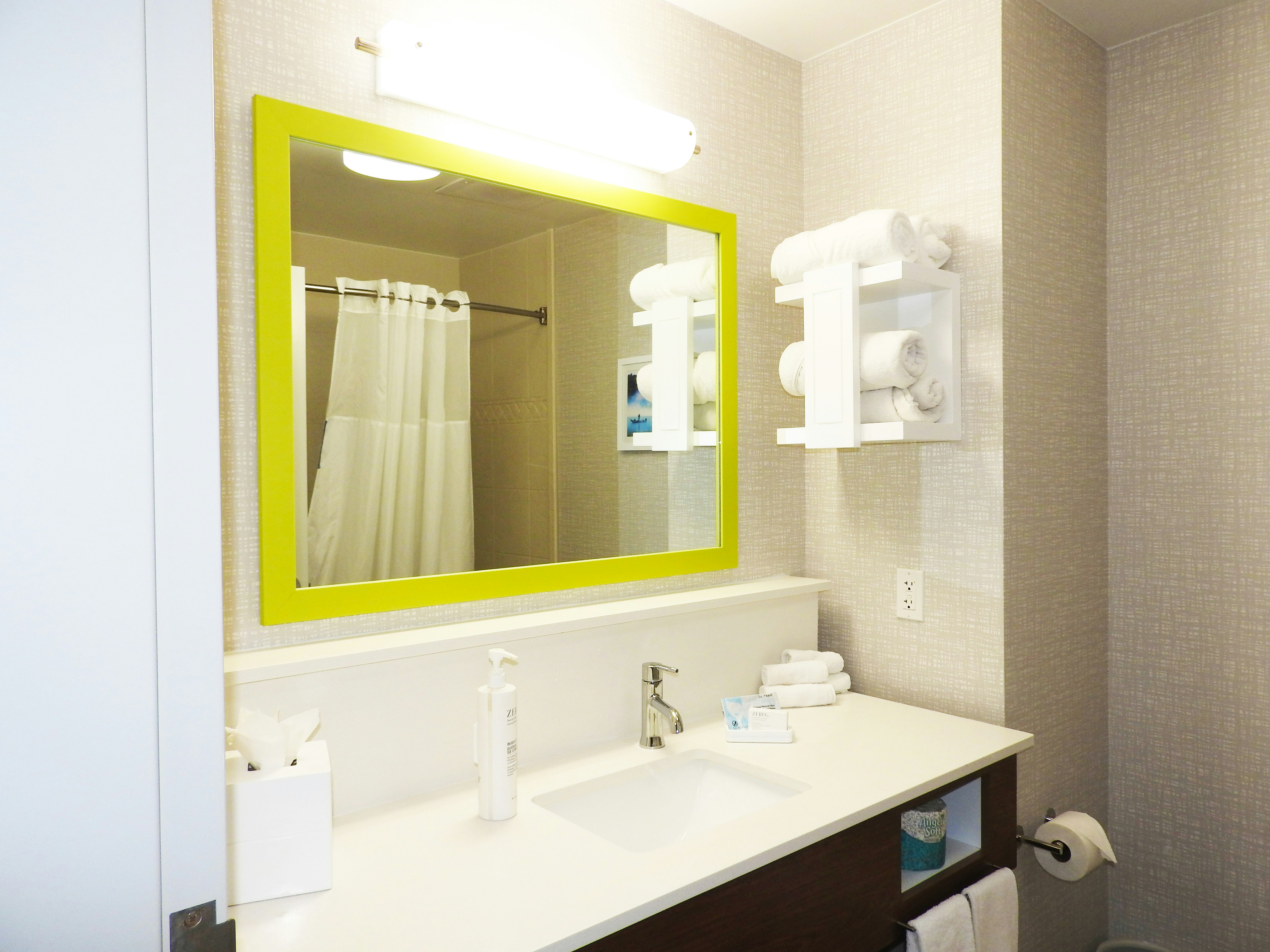 غرفة بسرير كينج لذوي الإعاقة، Hampton Inn And Suites Flowery Branch 4/5