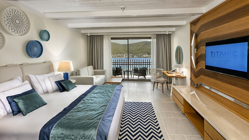 Titanic Luxury Collection Bodrum 32/74