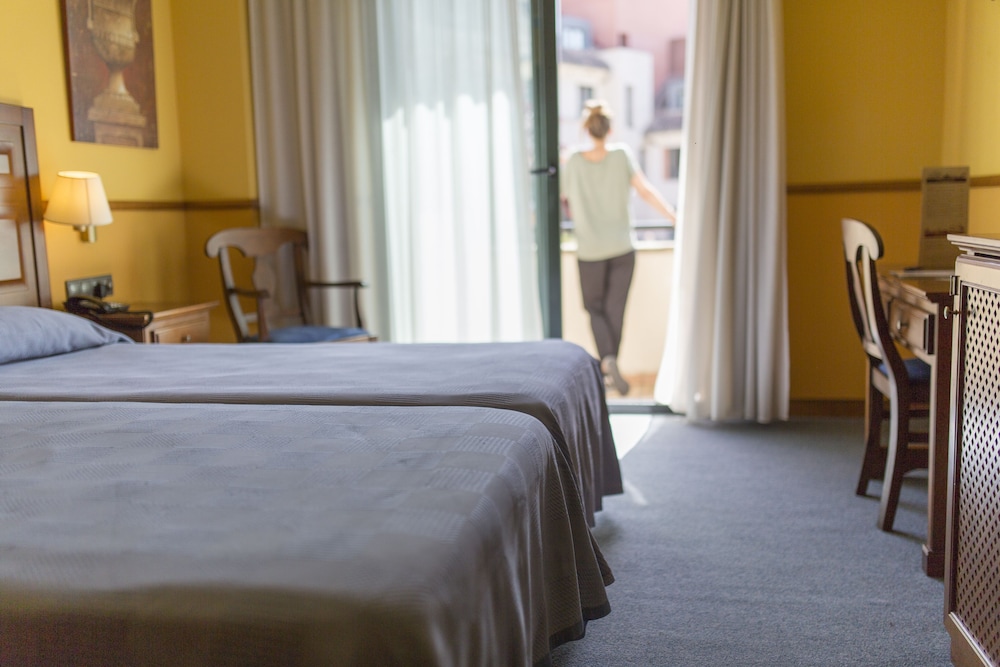 Hotel Antequera Hills 24/70