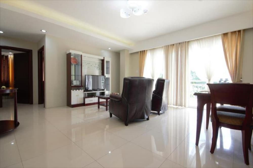 1521 Mactan Resort 55/85