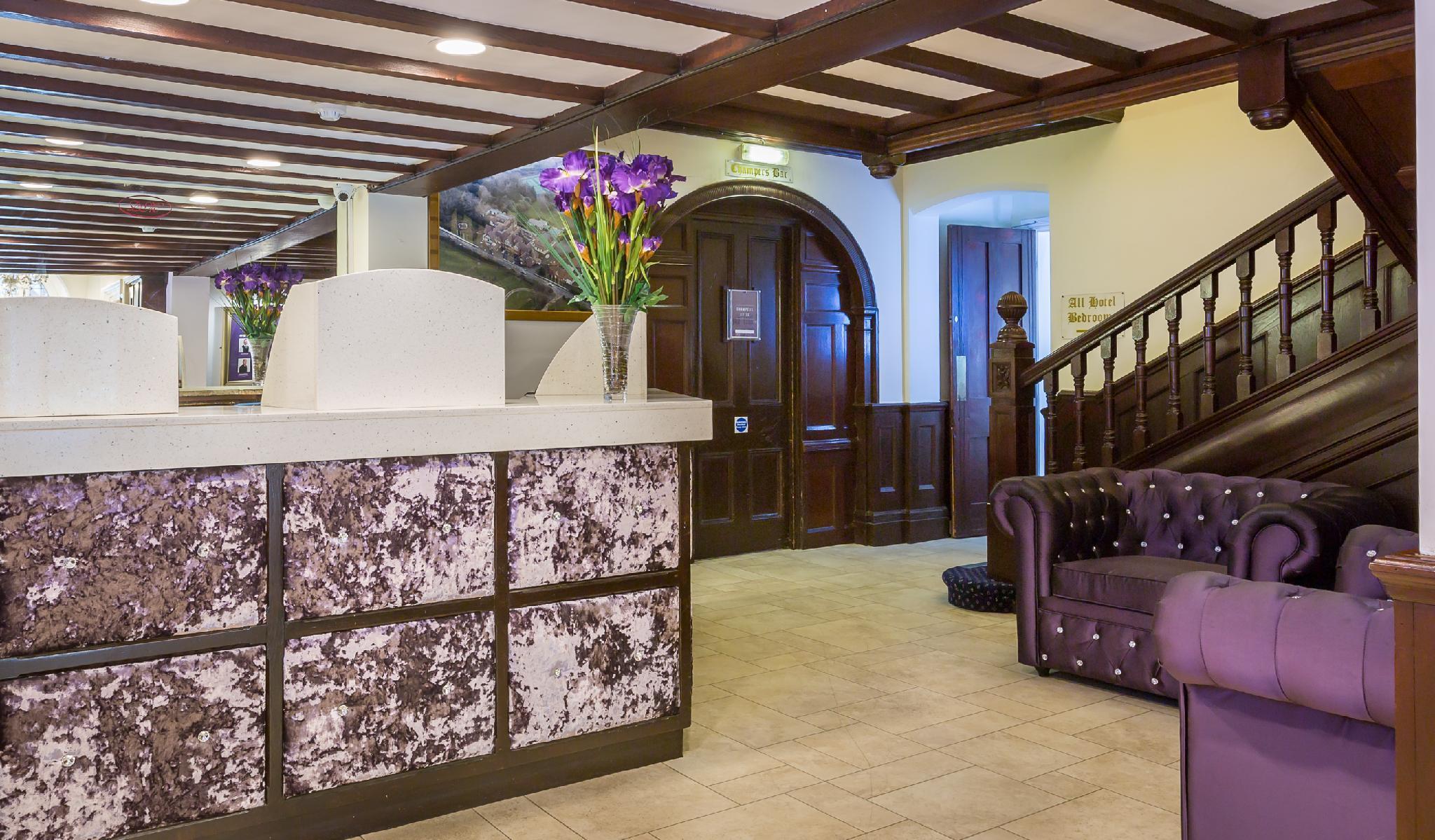 De Rougemont Manor 2/20