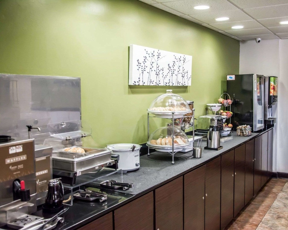 Sleep Inn & Suites Pineville - Alexandria 48/65