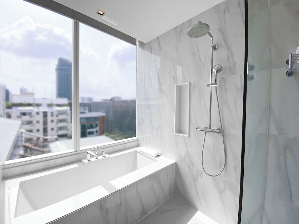جناح عائلي بسرير كينج وسرير كوين بإطلالة على الحديقة، MUU Bangkok Hotel 8/8