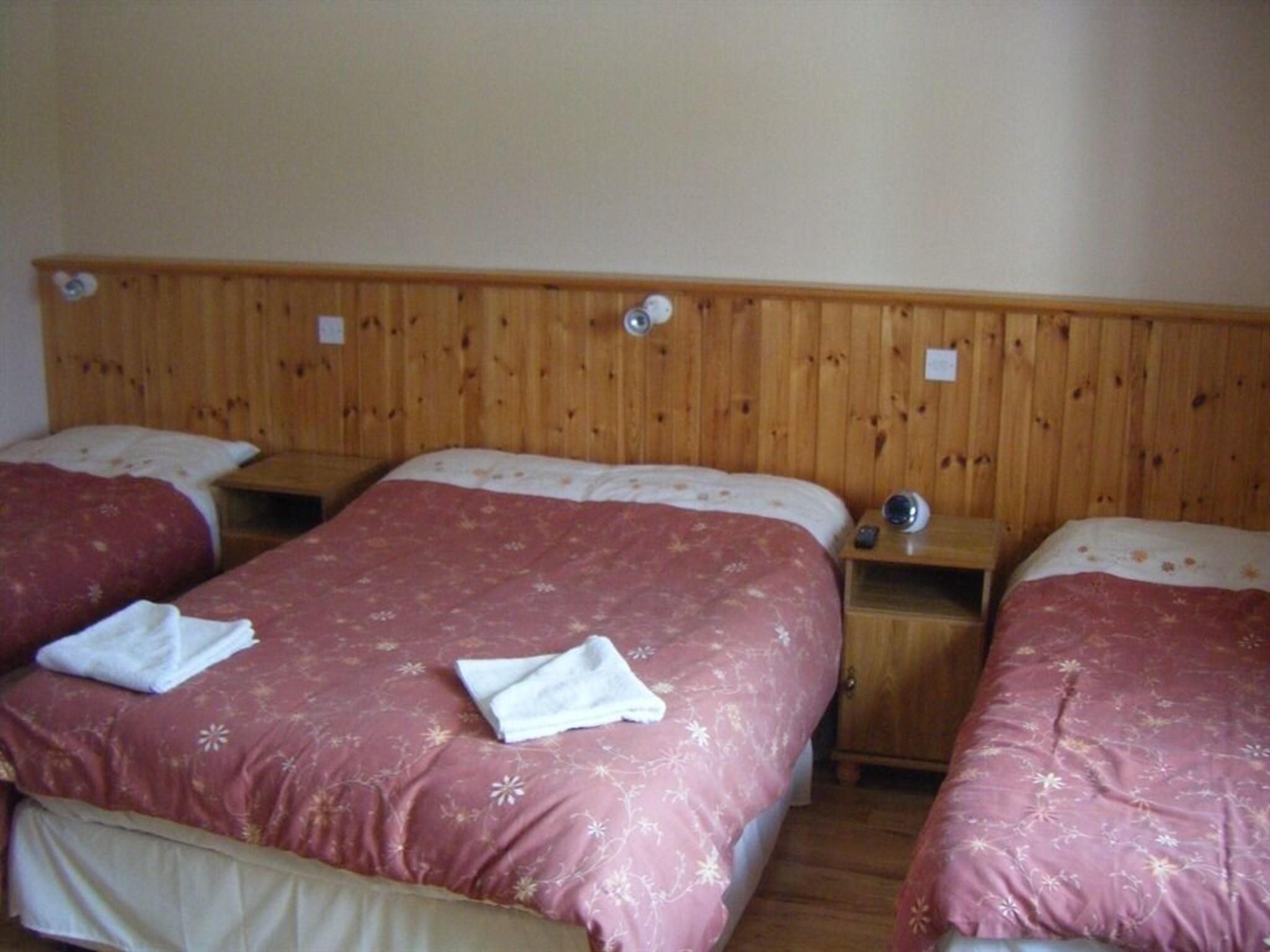 Dun Cromain Bed & Breakfast 7/22
