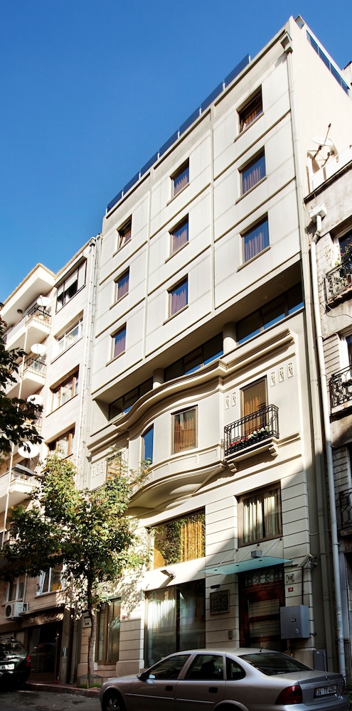 Gallery Residence And Boutique Hotel 2/72