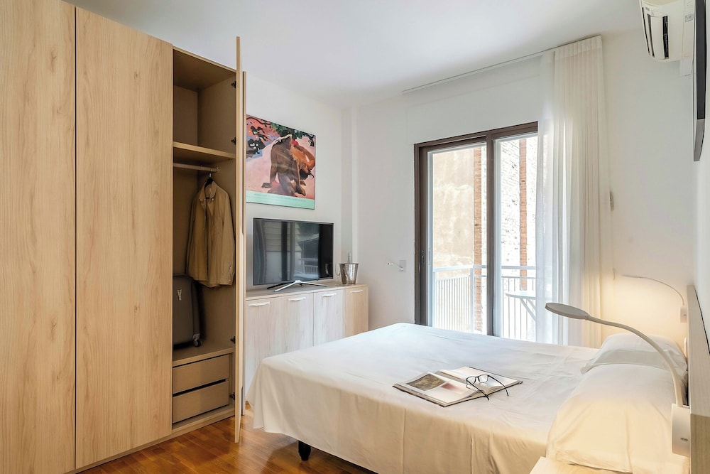 Aparthotel Bertran 17/109