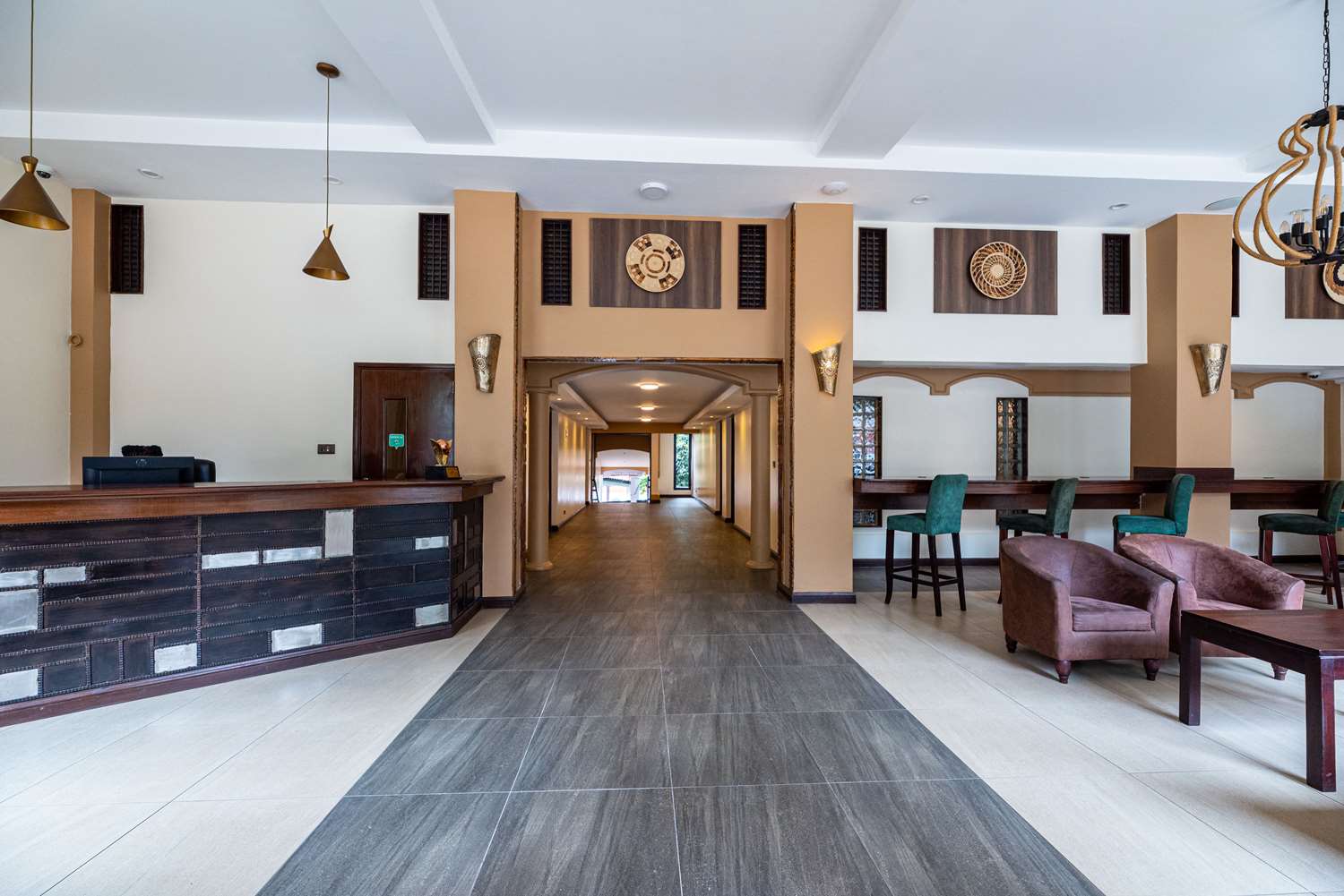 Heri Heights Hotel Apartments, SureStay Collection by BW 11/27