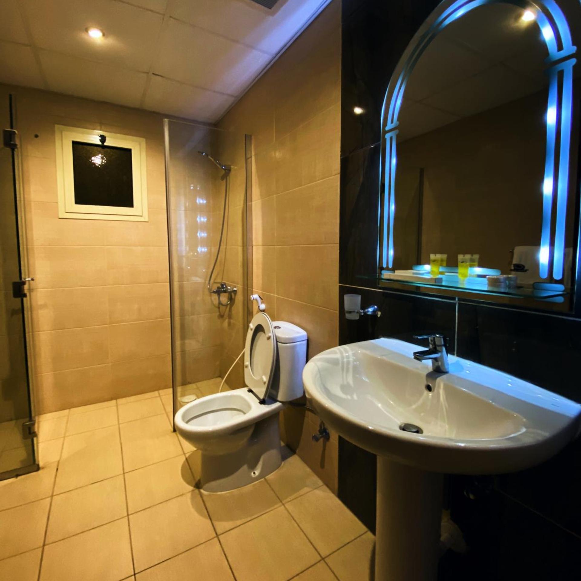 أواسيس رايز للشقق الفندقية(Oasis Rise Hotel Apartments) 50/52