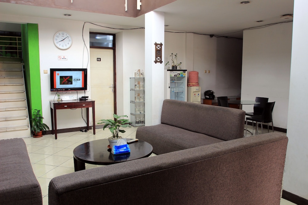 Saidah Guest House by ZUZU 12/22