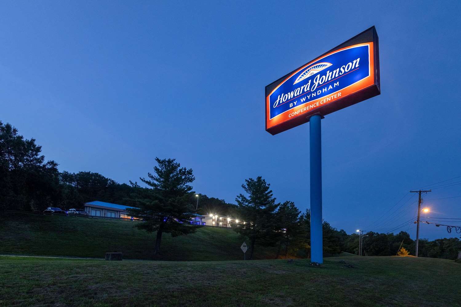 Howard Johnson by Wyndham Salem Hotel & Conference Center 3/30