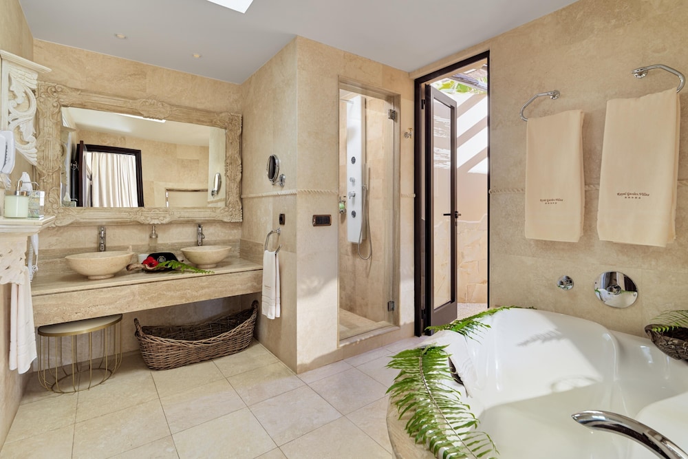 Royal Garden Villas & Spa 80/80