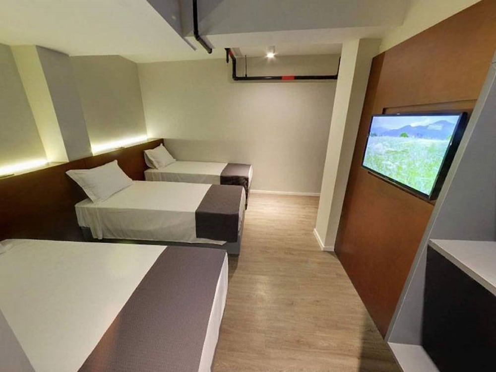 BEST GUEST HOTEL 53/72
