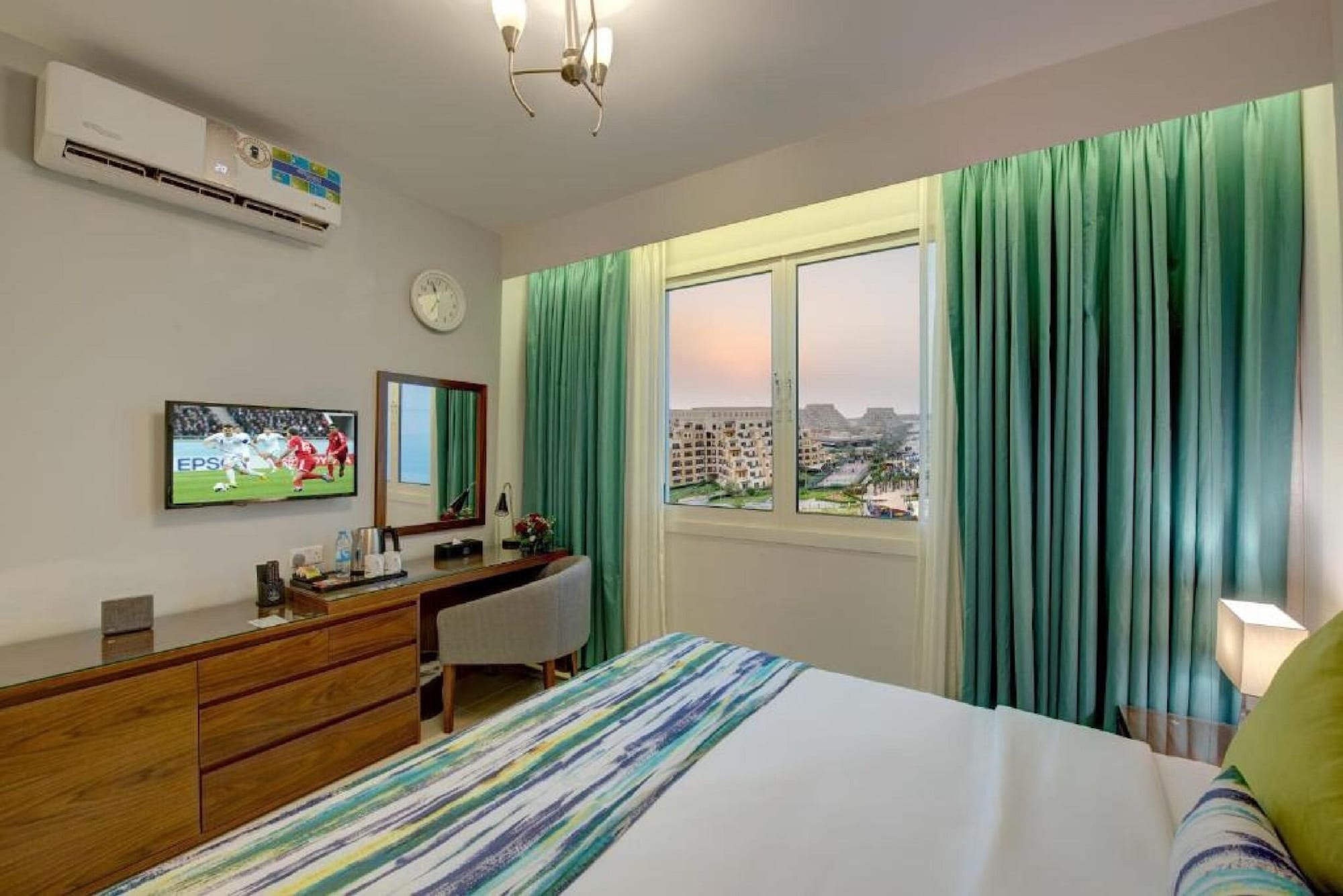 Deluxe King Sea View