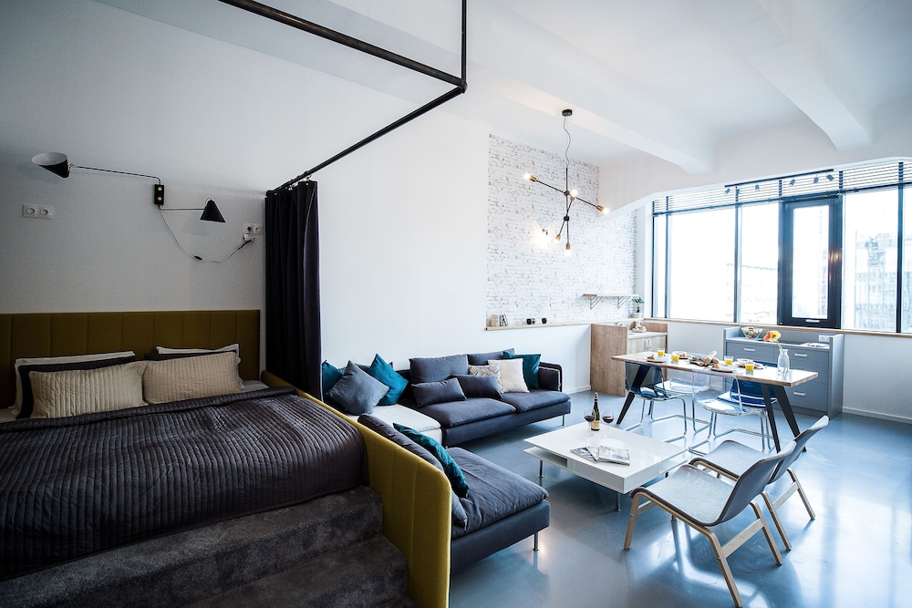 Loft Astoria 24/33