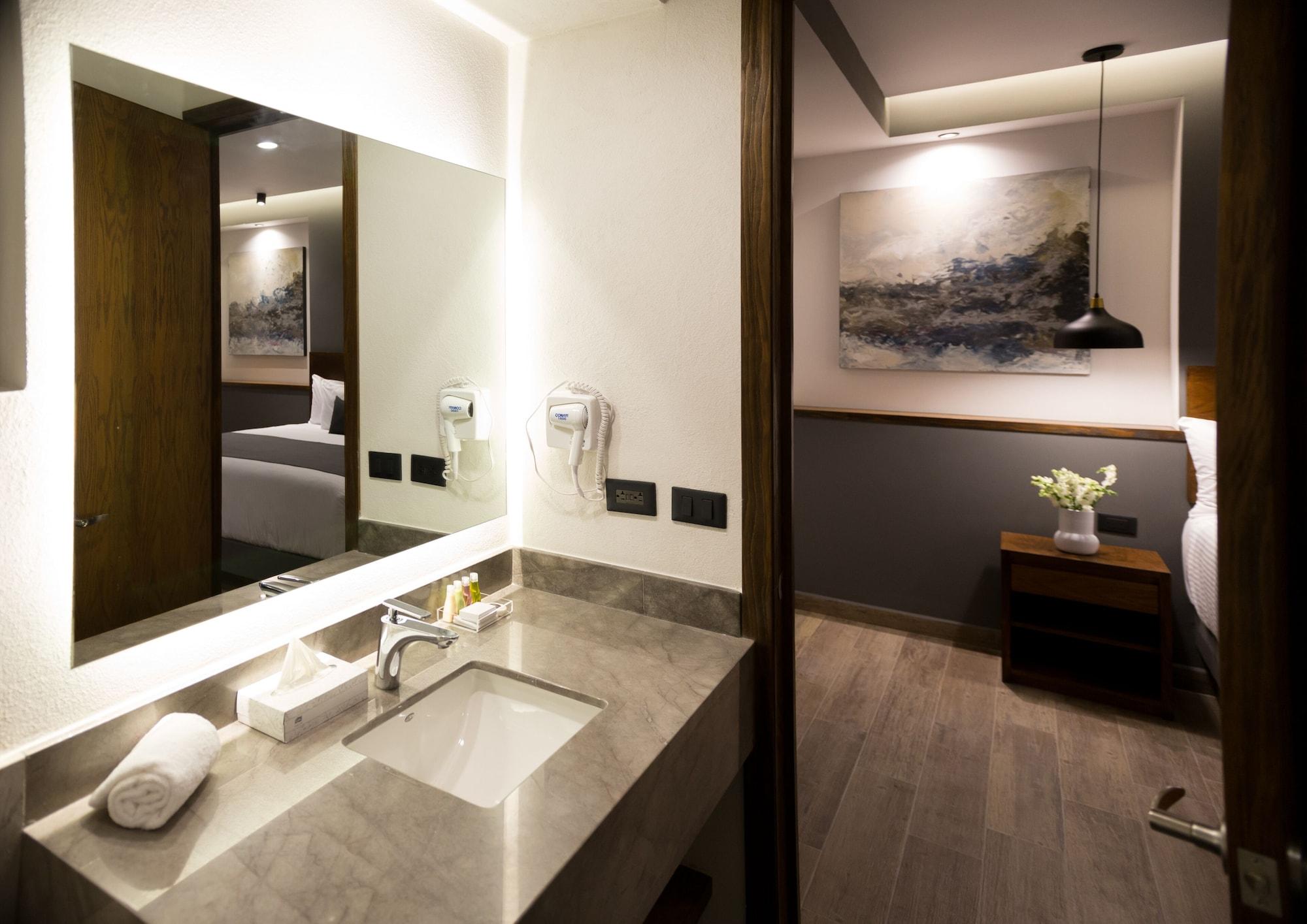 غرفة سوبيريور بسرير مزدوج، Gumont Guadalajara Lopez Mateos - Minerva Hotel 8/10