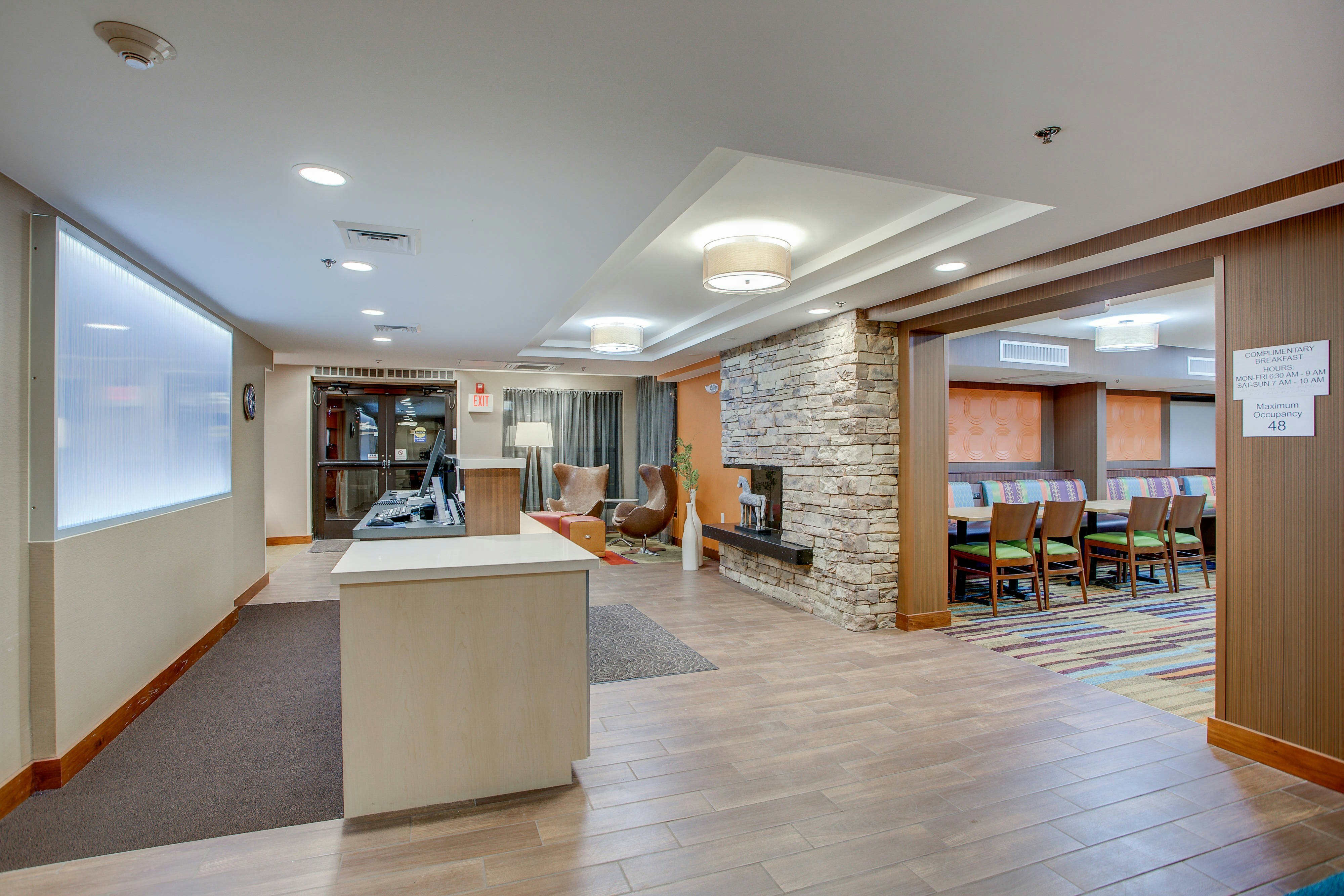 FAIRFIELD INN BY MARRIOTT BURLINGTON WILLISTON 4/40