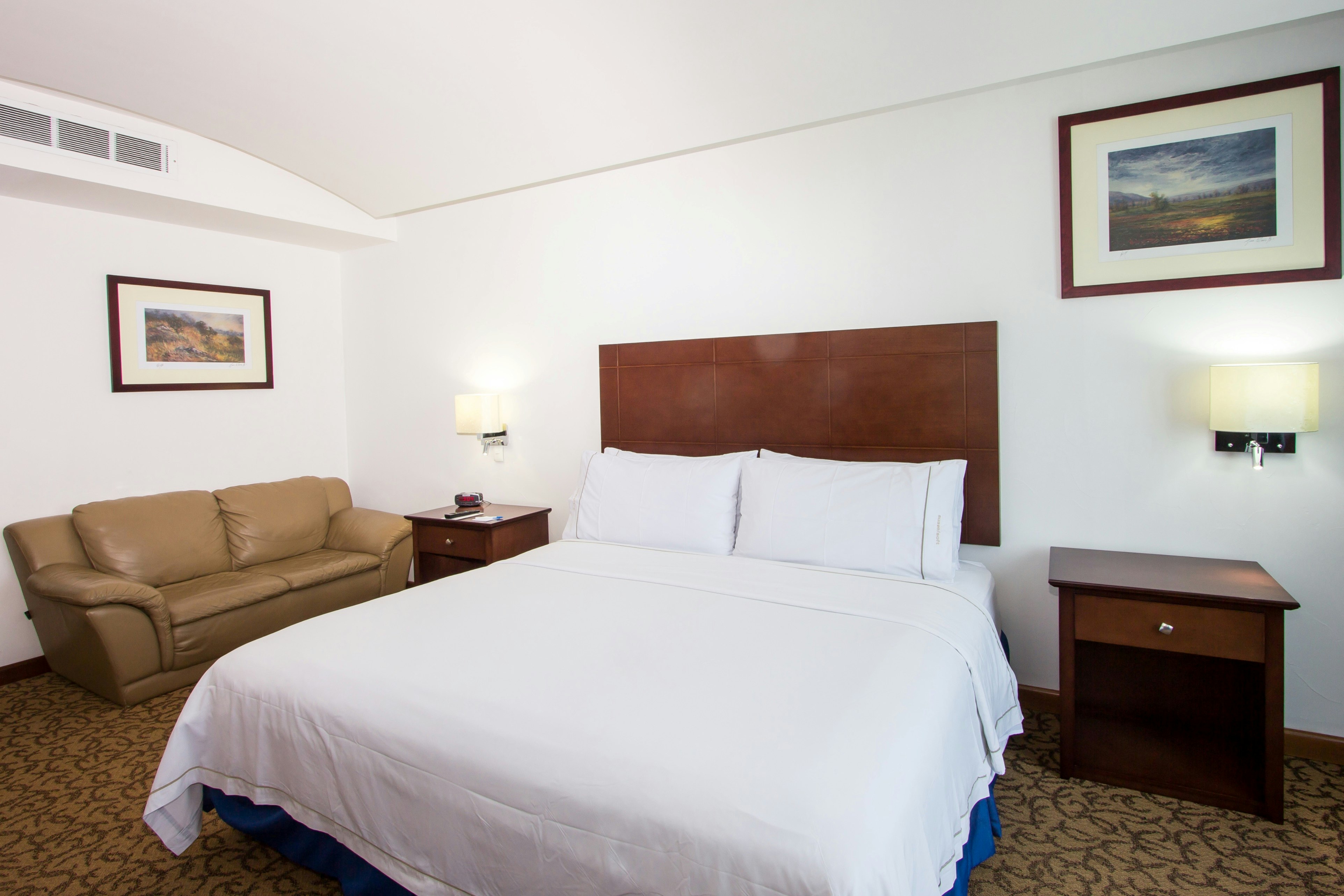 Leisure, King Bed