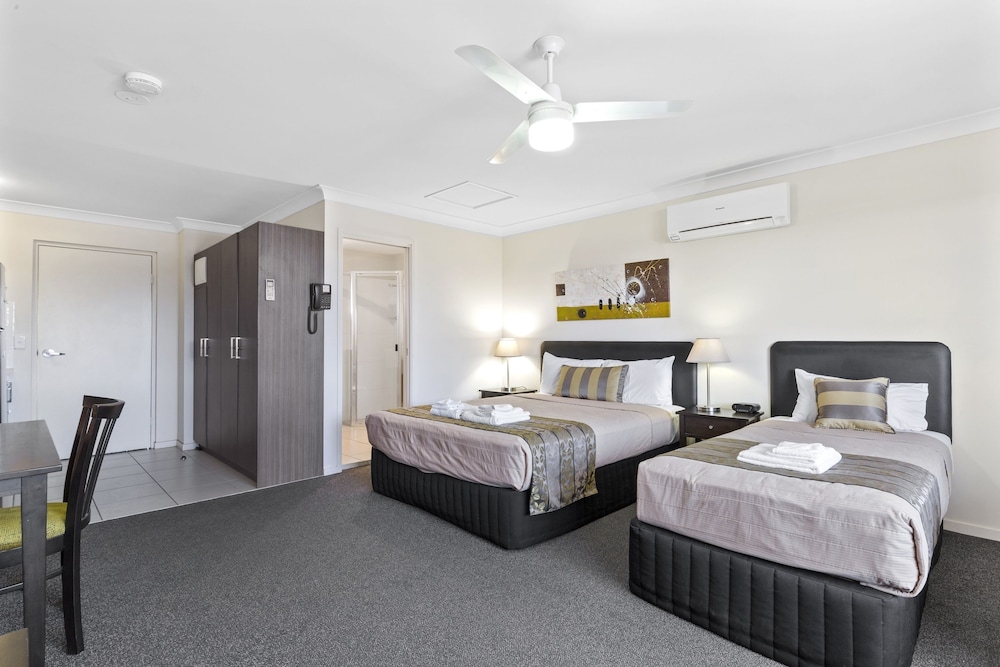 Blackwater Central Motel 17/35