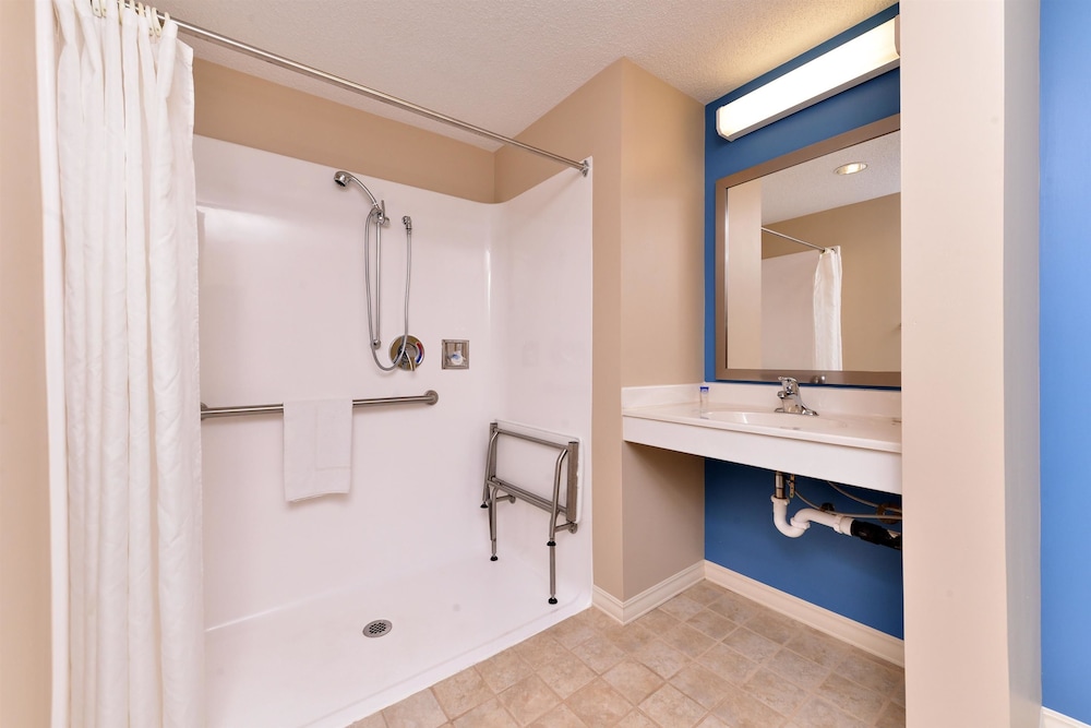 Americas Best Value Inn St. Clairsville/Wheeling 17/39