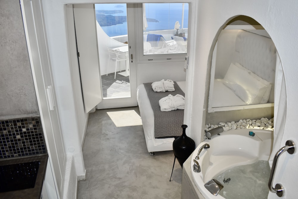 Aeolos Art and Eco Suites - Adults Only 104/109