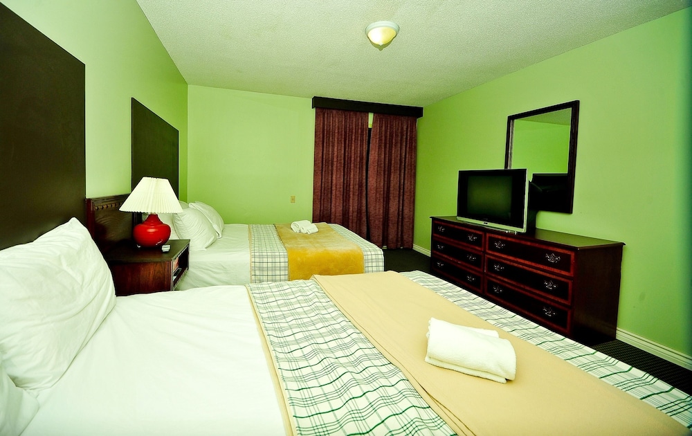 Cloud 9 Inn 21/72