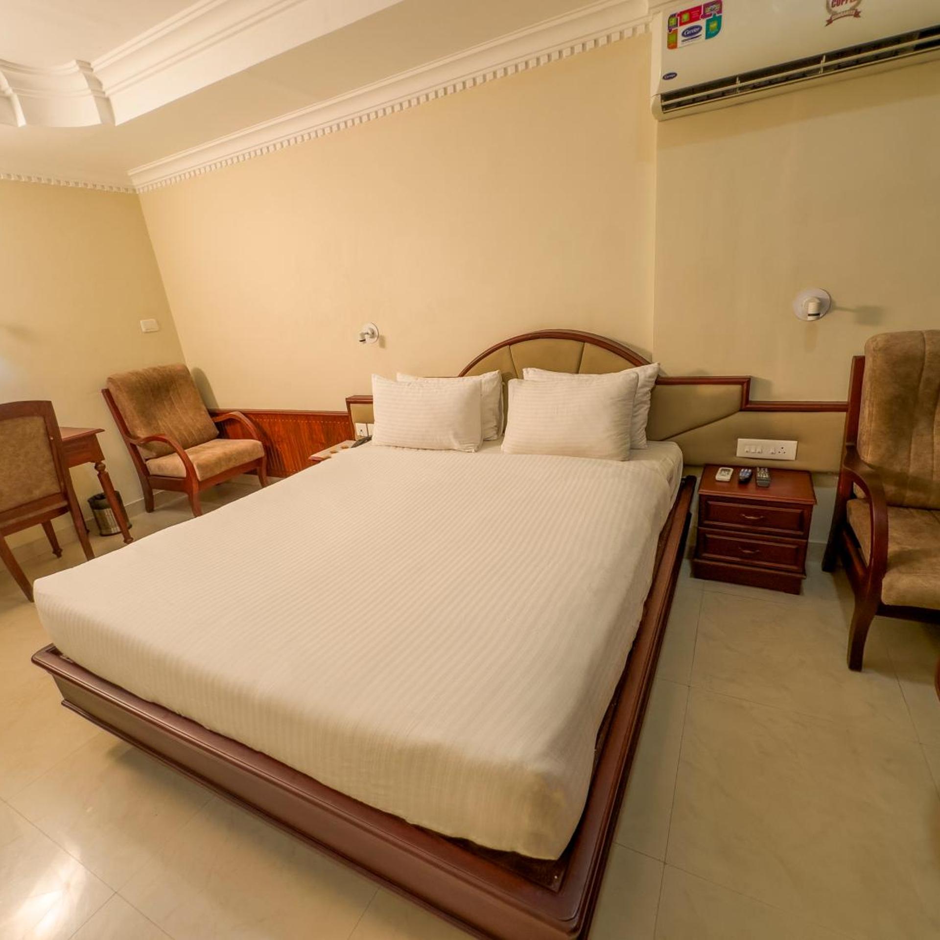 Hotel Prasanth 12/20
