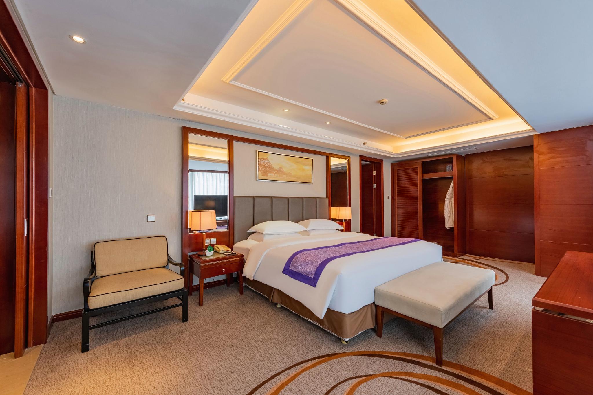Classic, Suite