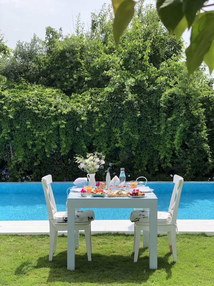 Alura Boutique Hotel 50/57