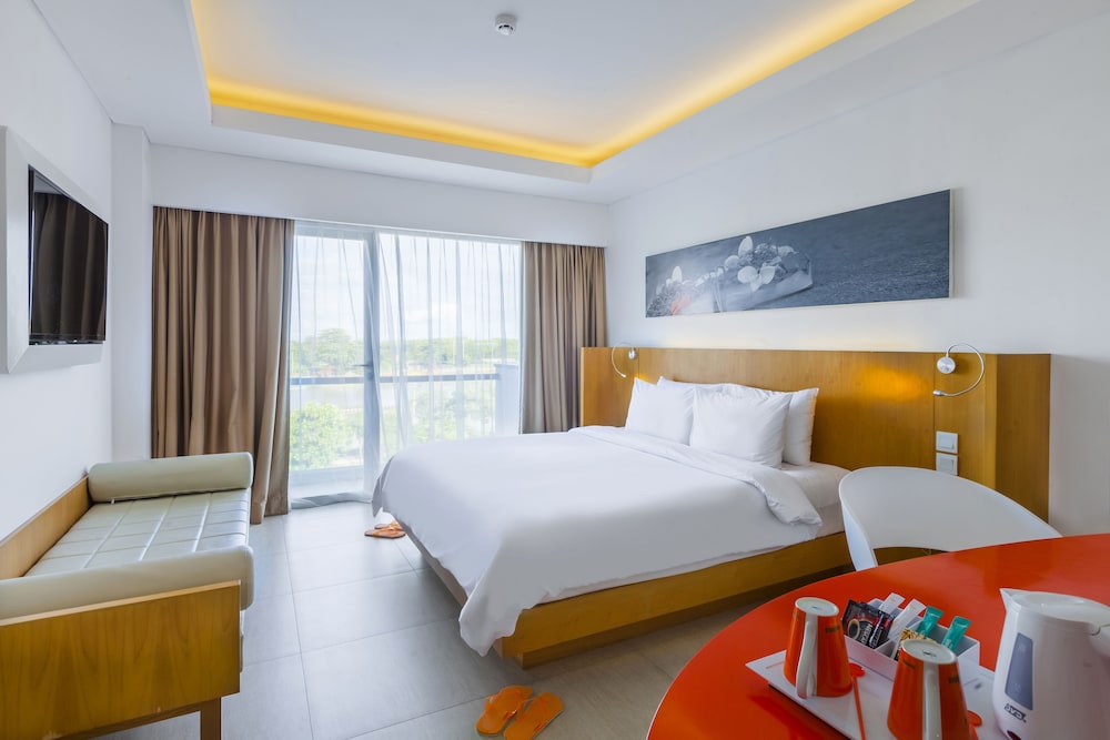 Kuta Galleria Hotel 24/69