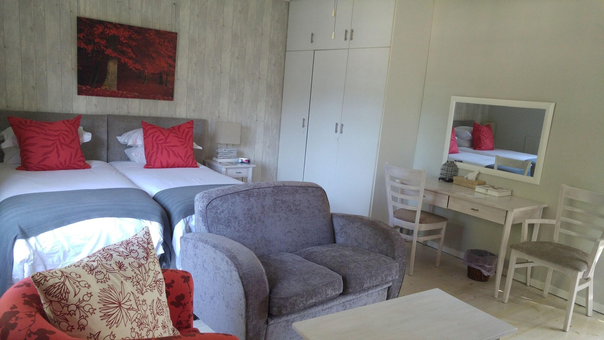 Lodge On Main Guest House 42/60