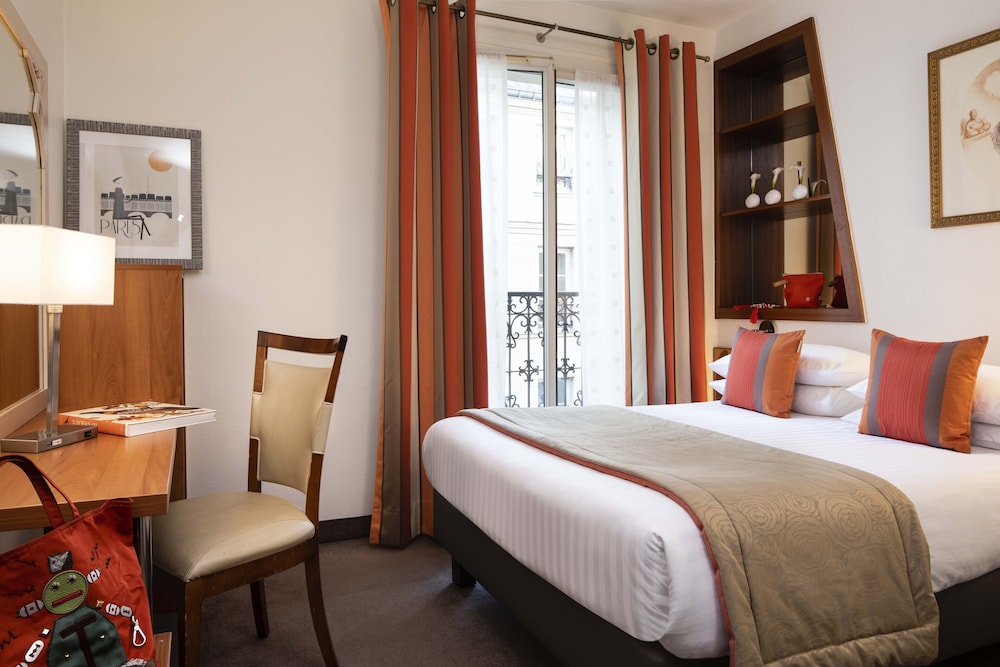 Grand Hotel Des Balcons 8/40
