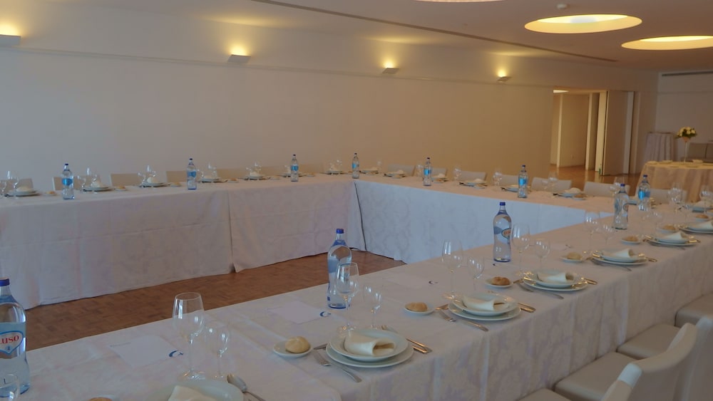 Golden Tulip Porto Gaia Hotel 52/68