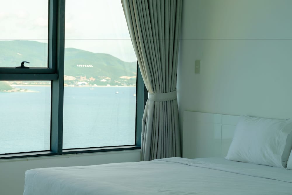 Sunrise Ocean View Apartment 33/77