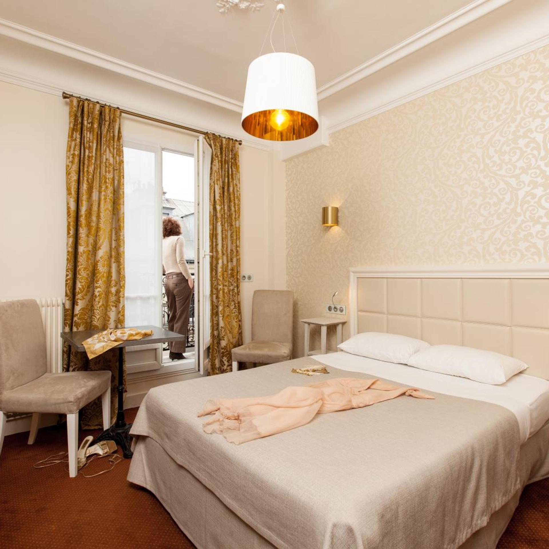 Hotel Bonaparte 10/50
