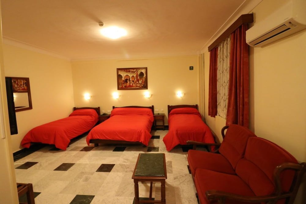 Hotel Hydra Ouled Fayet 20/24