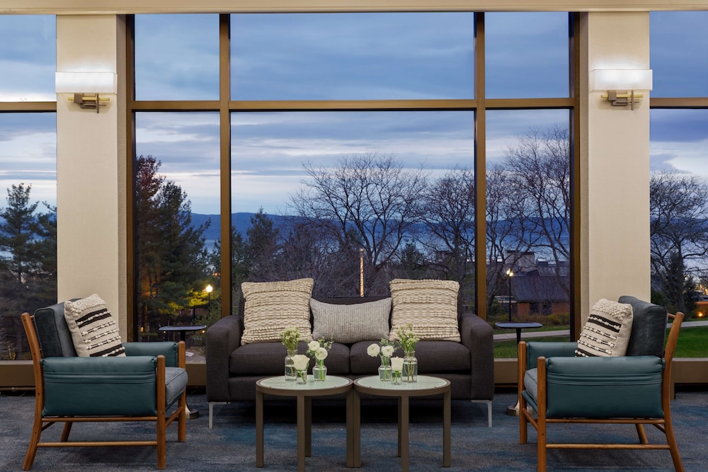 Hotel Champlain Burlington, Curio Collection by Hilton 67/77