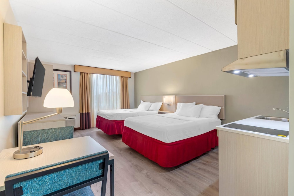 MainStay Suites Lansing West 37/37