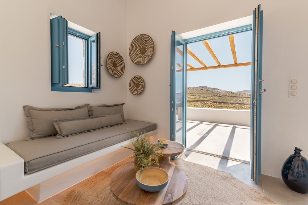 ANEMELA MYKONOS VILLAS & SUITES 30/50