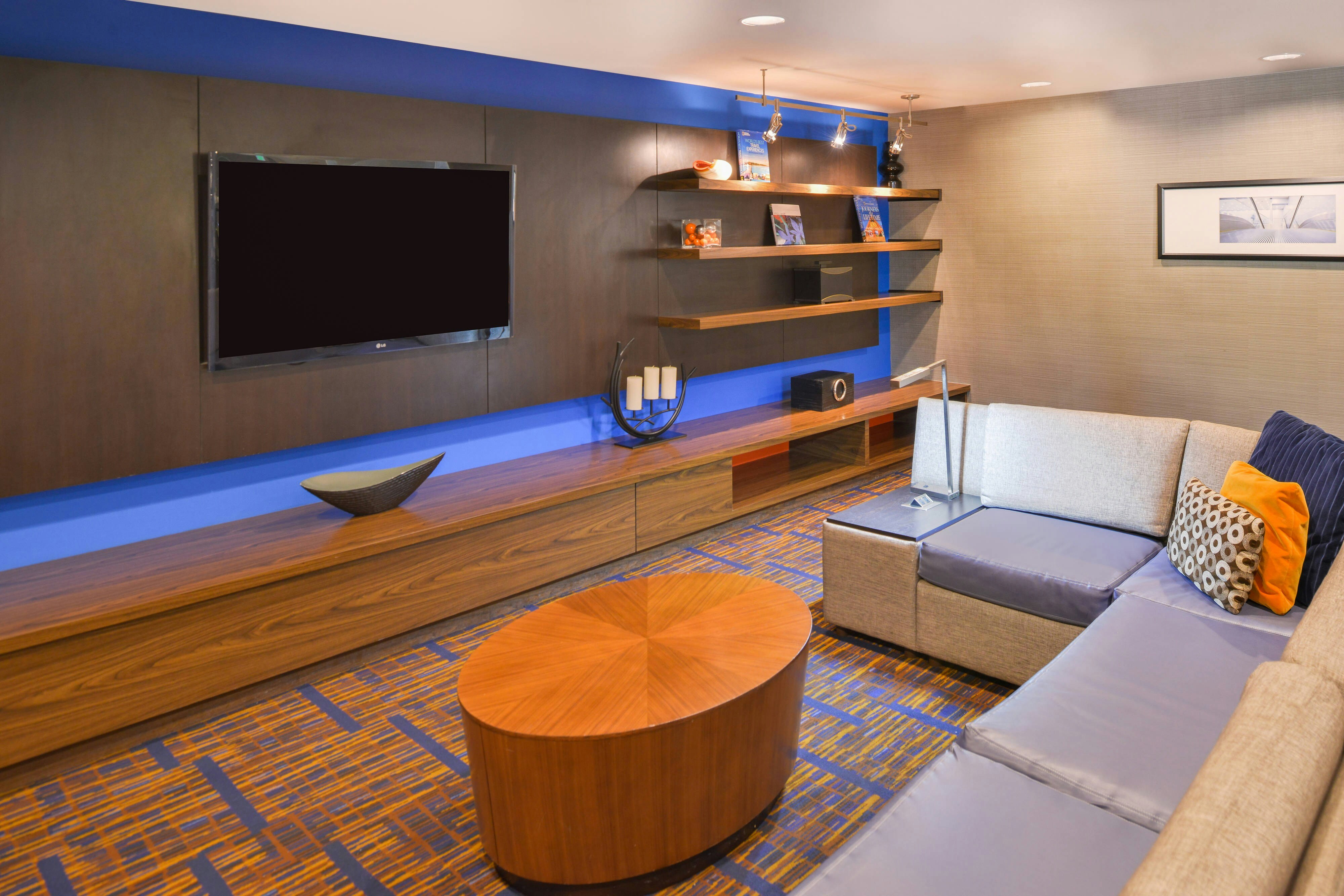 Courtyard by Marriott Tampa North/I-75 Fletcher 8/16