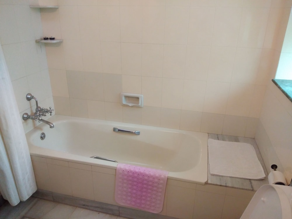 Hotel Megh Niwas 45/46