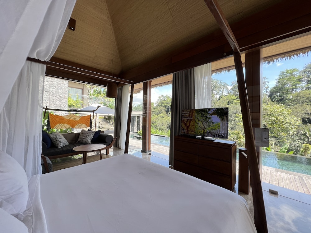 Maya Ubud Resort Spa 10/50