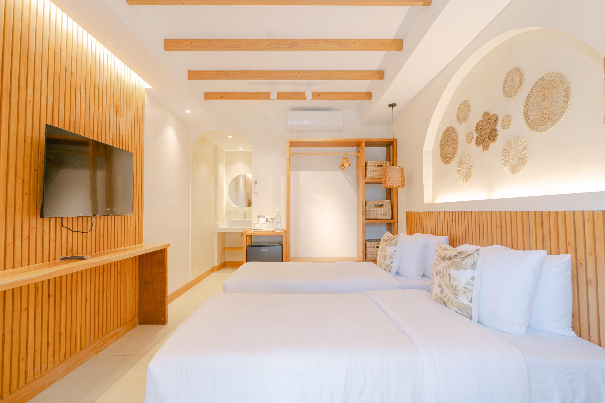 Room, Twin Beds, Pool Side, Pool Access