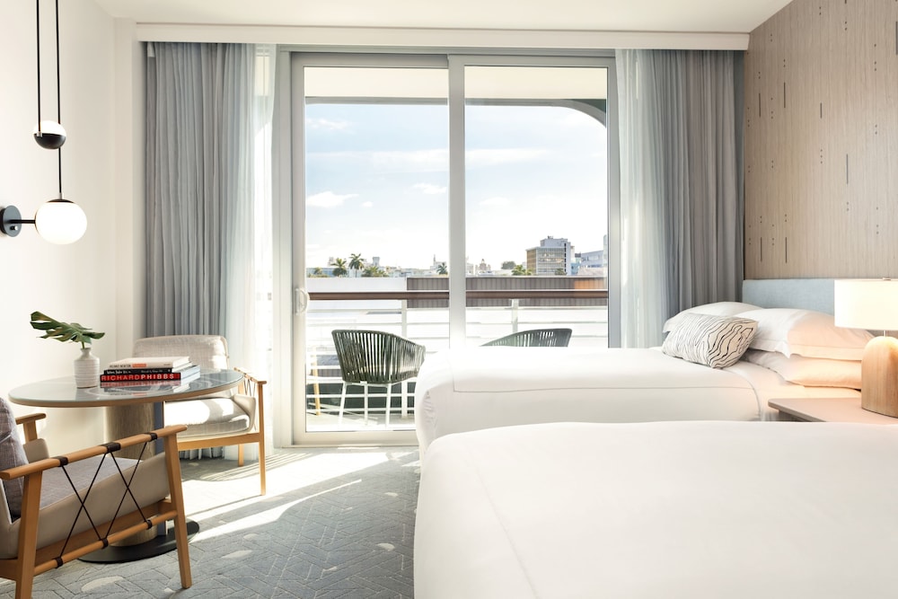 Kimpton Hotel Palomar South Beach 23/52