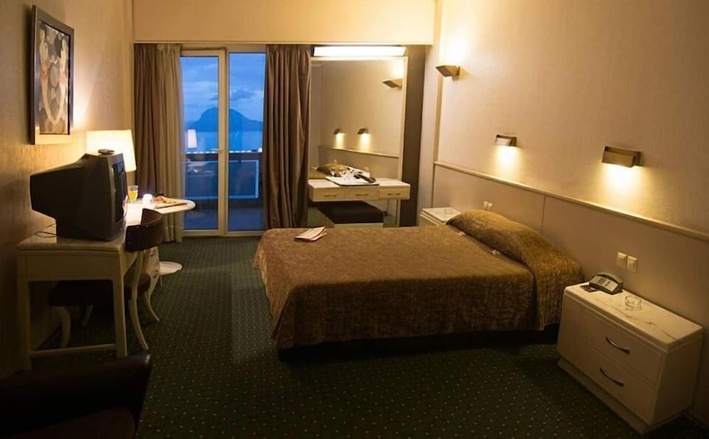Mercure Patras Astir 28/69
