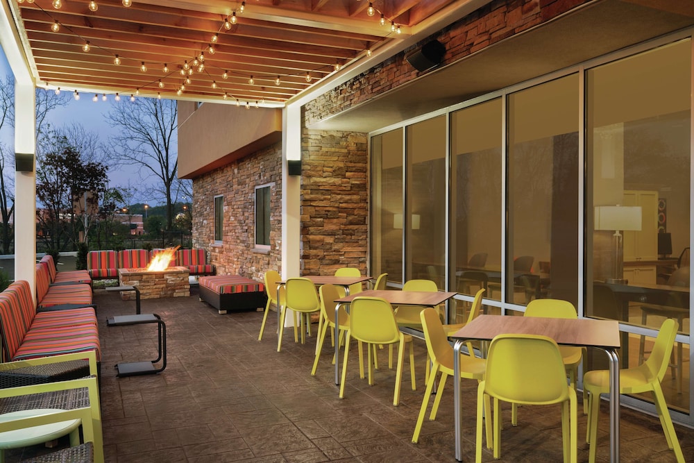 Home2 Suitesby Hilton Lancaster Pa 34/46