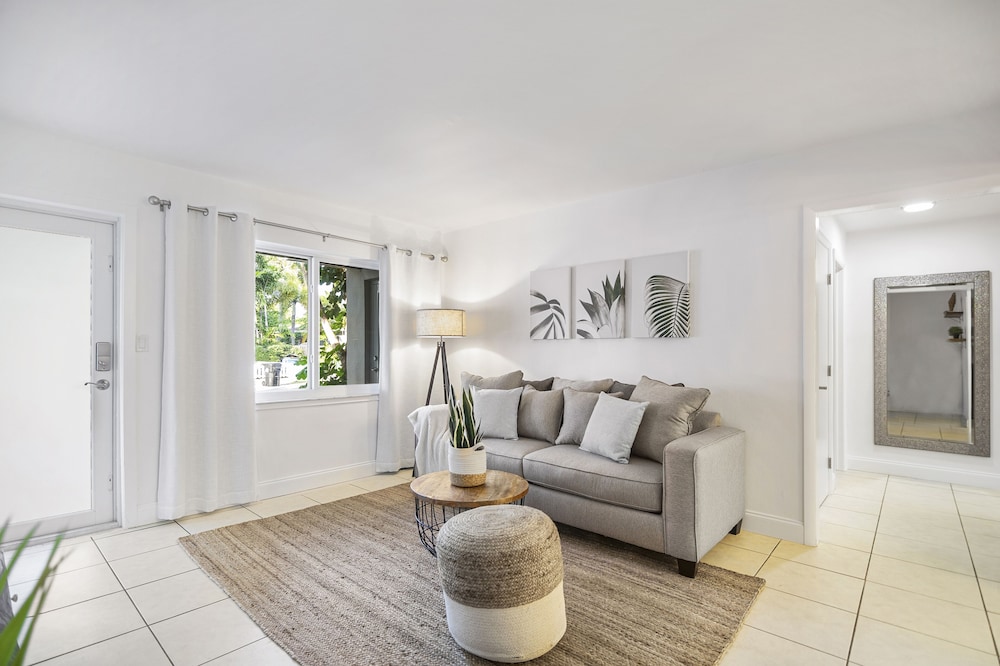 Alani Bay Luxury Condos Ft Lauderdale 32/49