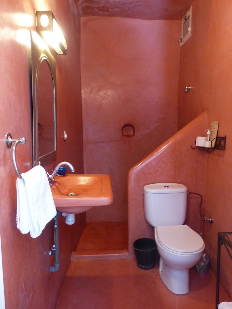 Riad Marhbabikoum 49/50