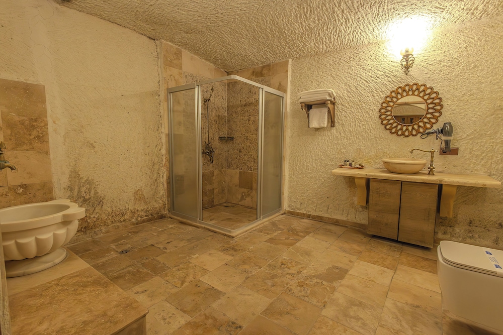 Miracle Cave Hotel 19/50