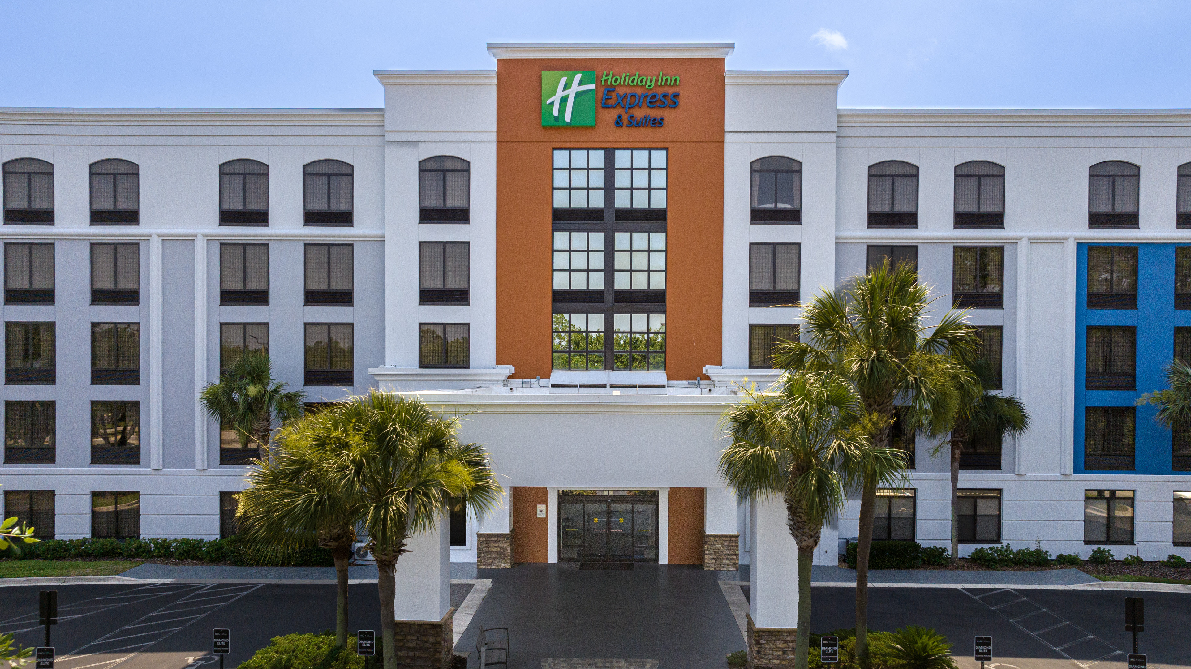 HOLIDAY INN EXPRESS & SUITES FLEMING ISLAND 8/38